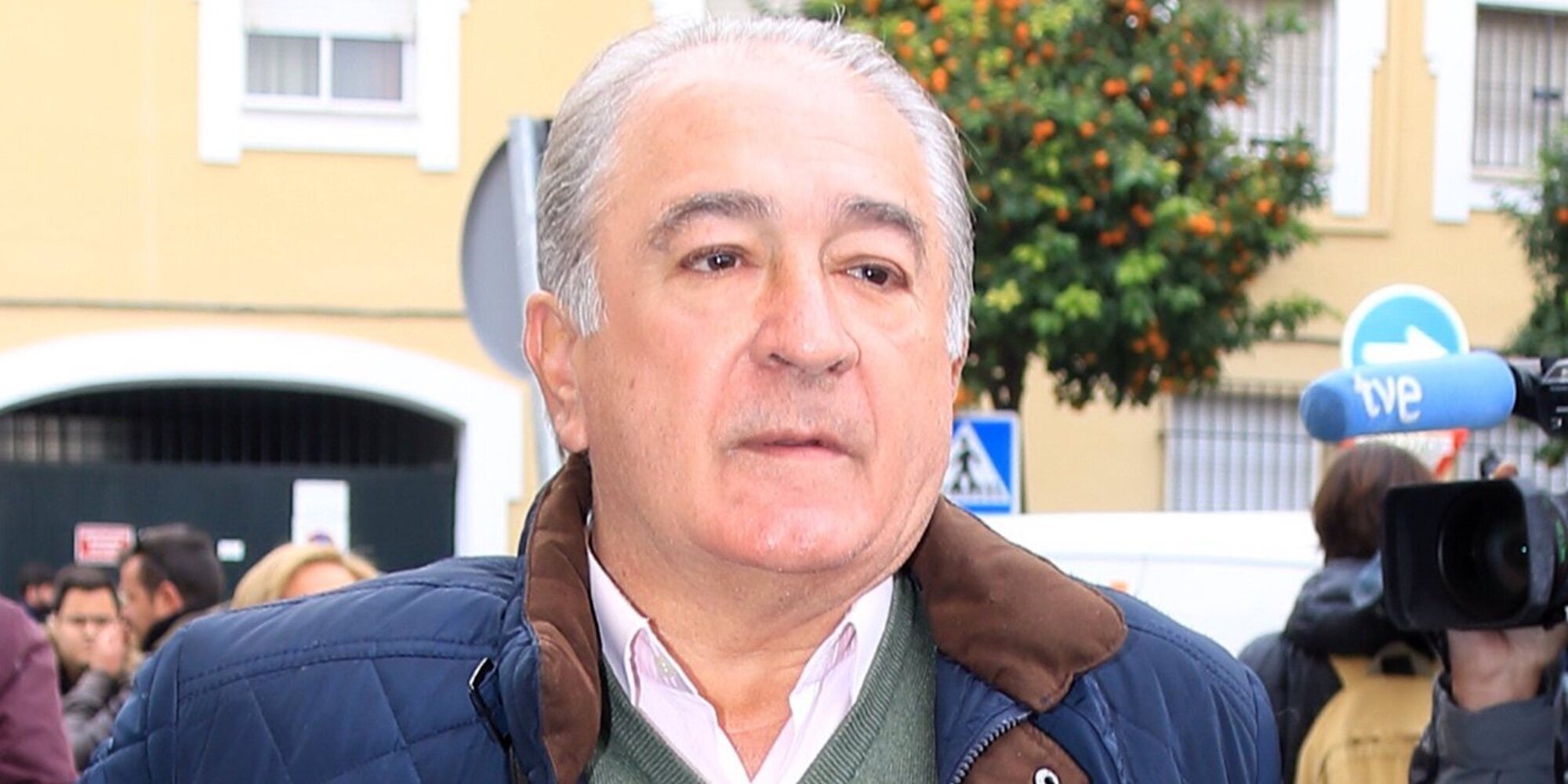 Bernardo Pantoja, padre de Anabel Pantoja, recibe el alta hospitalaria