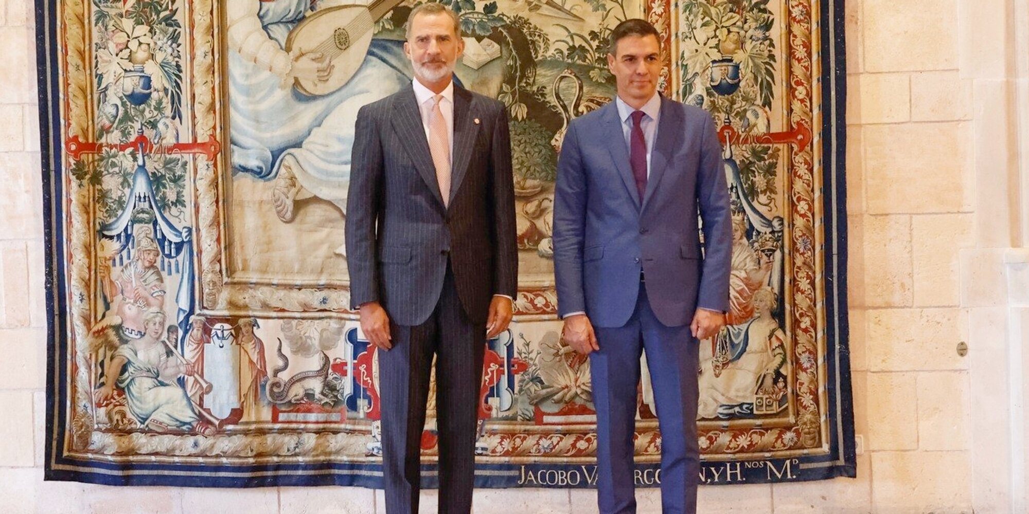 El Rey Felipe VI y Pedro Sánchez en Mallorca: cambio de escenario, corbatas de quita y pon y un menú exquisito