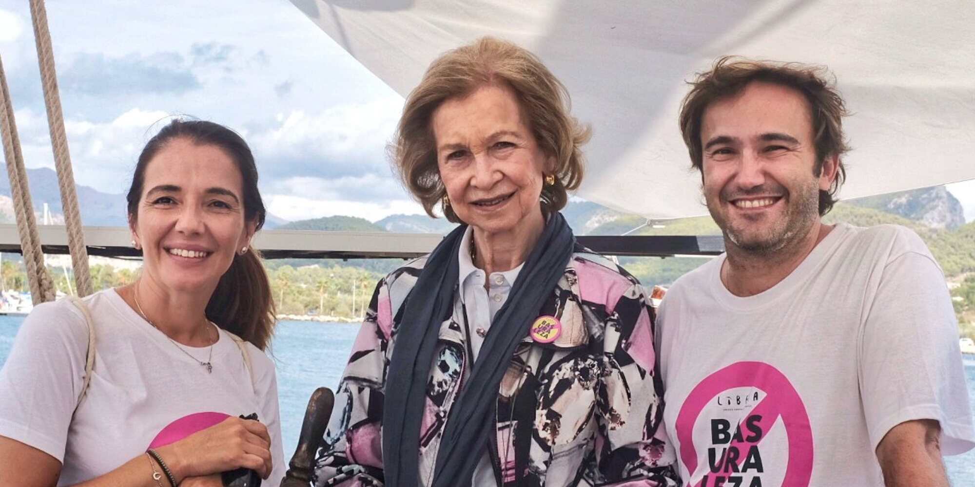 La Reina Sofía colabora como voluntaria en Mallorca a favor del medio ambiente