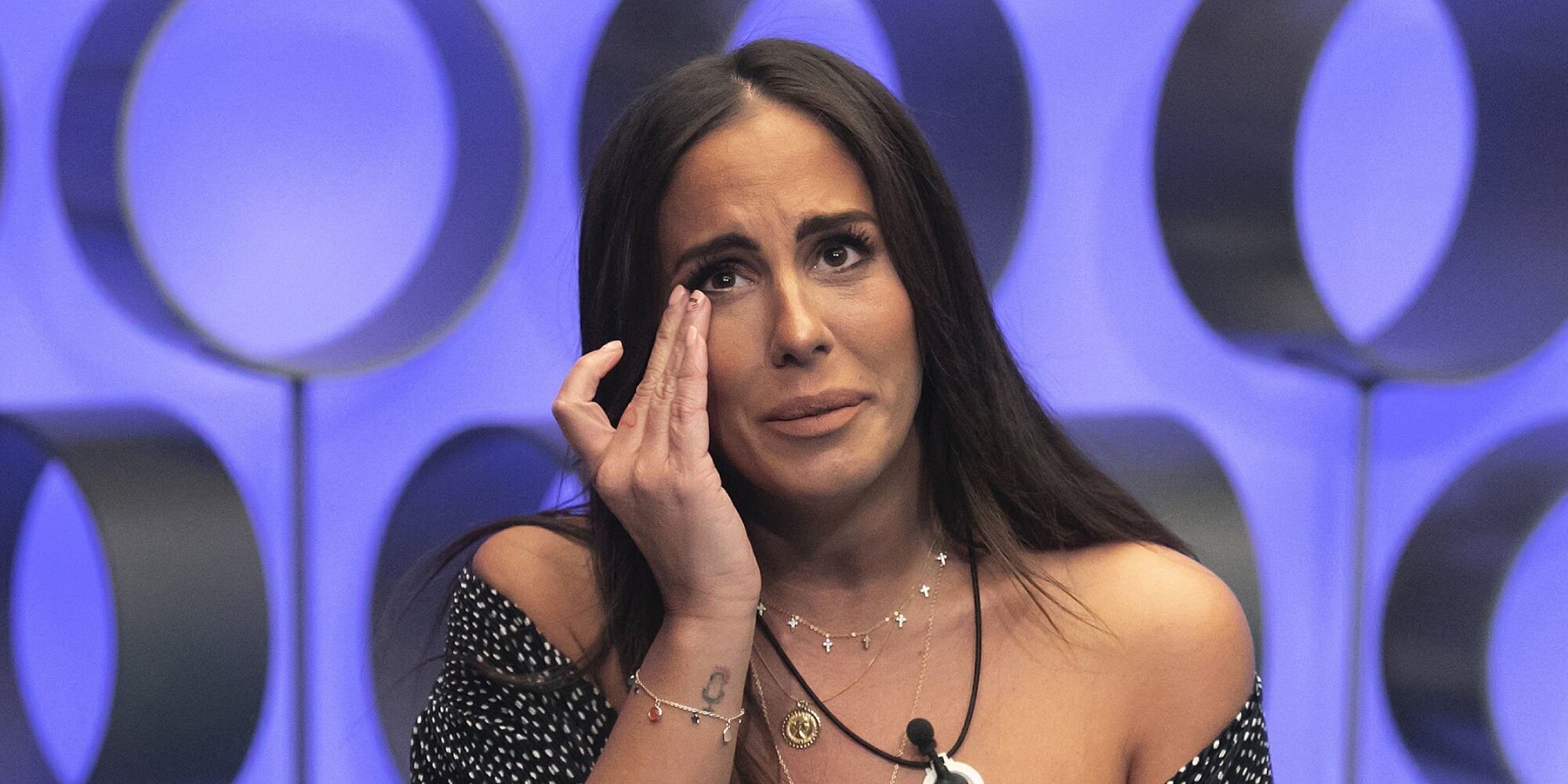 Anabel Pantoja, desolada y entre lágrimas tras su incómodo encuentro con Rafa Mora