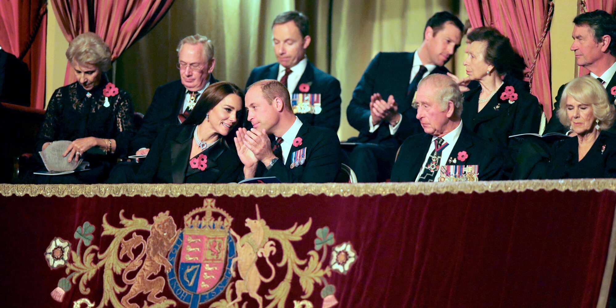La Familia Real Británica vuelve a reunirse en un acto público por primera vez desde la muerte de la Reina Isabel II