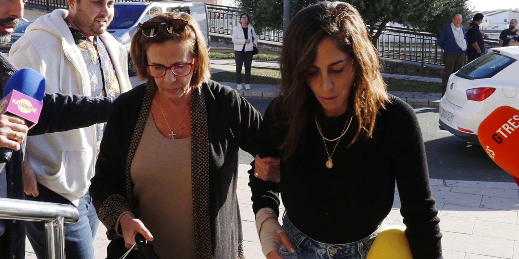 Merchi, madre de Anabel Pantoja, estalla ante las informaciones del tanatorio de Bernardo Pantoja que dejan mal a su hija