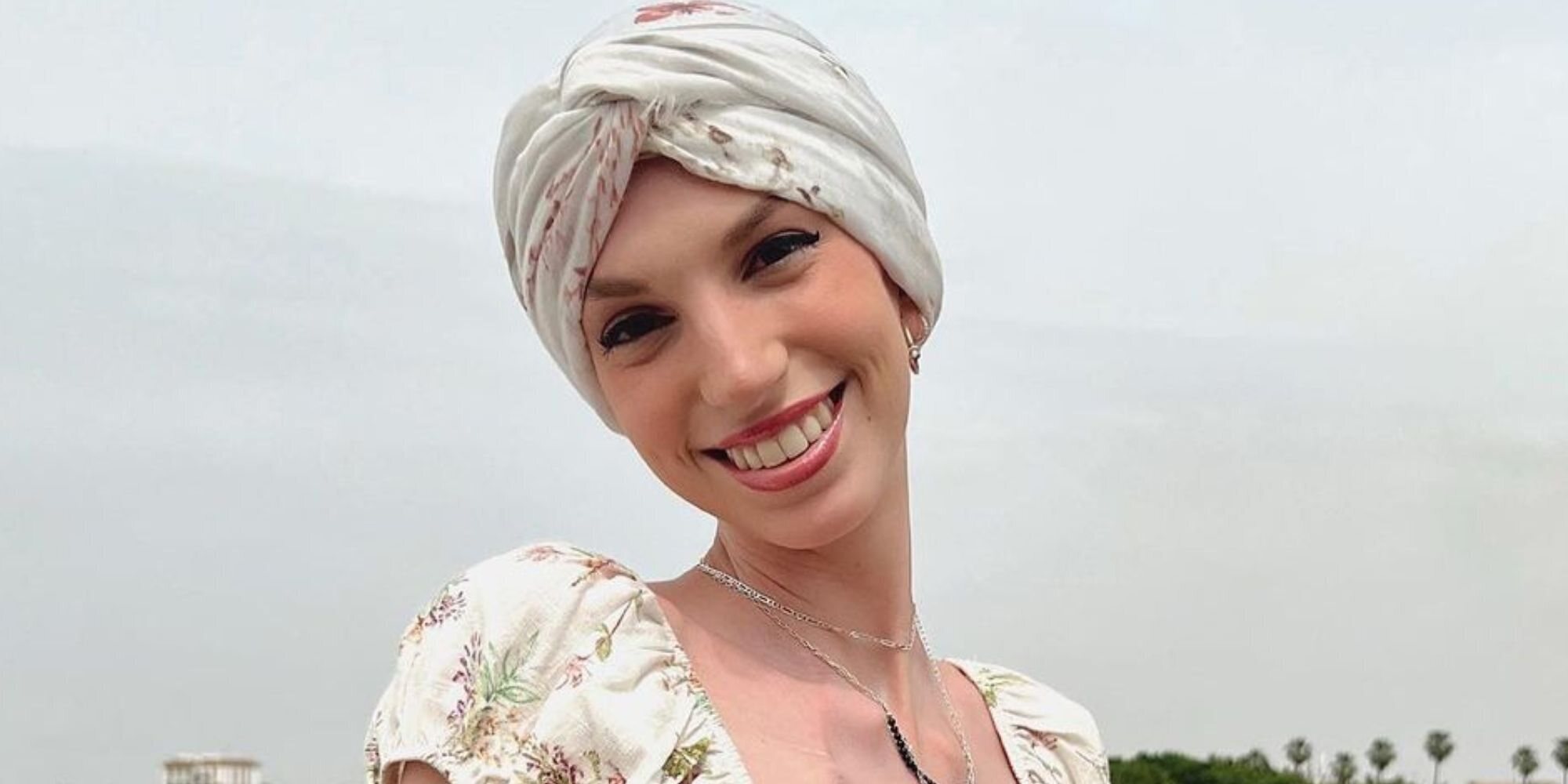 Muere la influencer Elena Huelva tras una larga lucha contra un cáncer de huesos