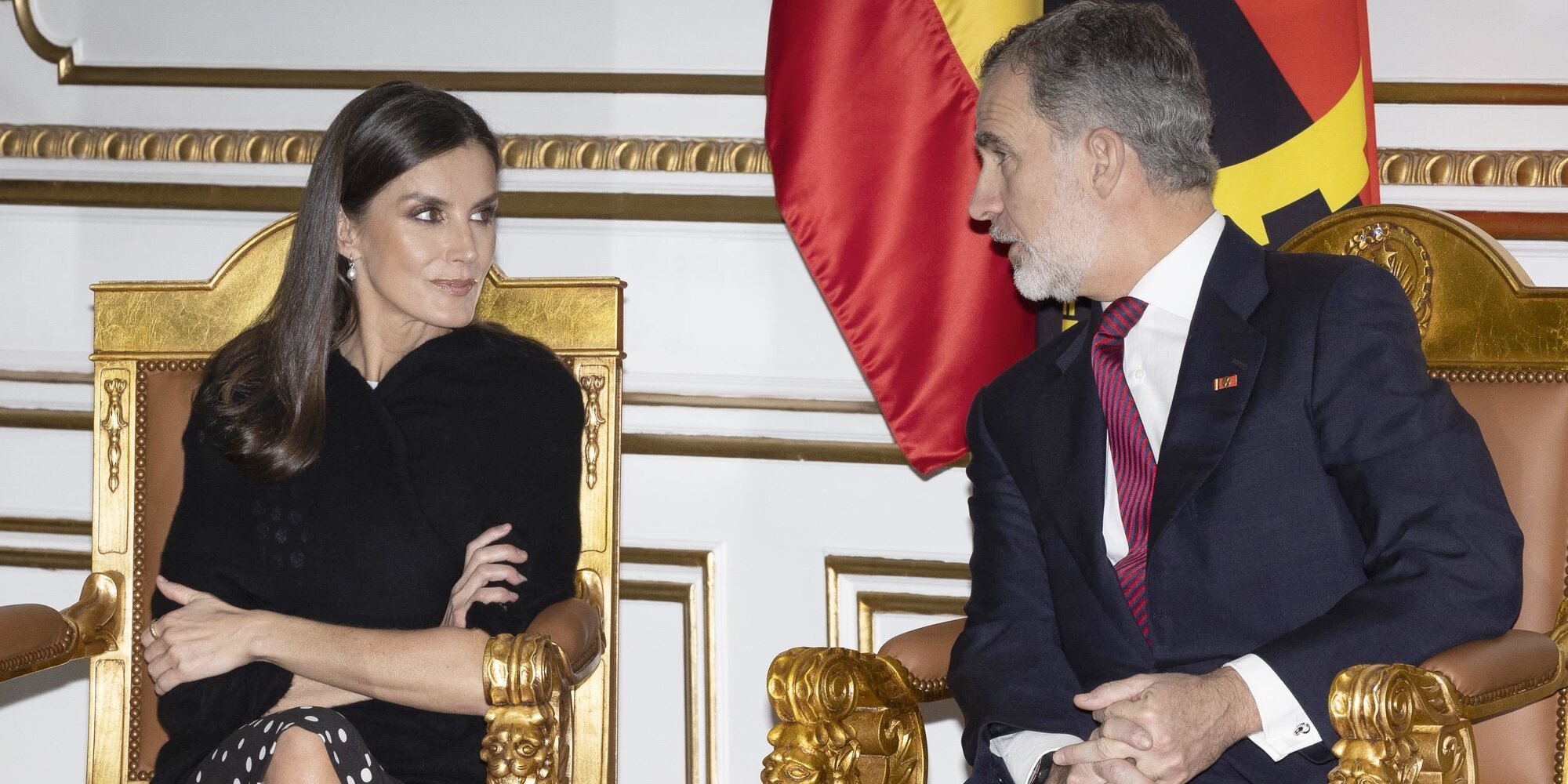 Los Reyes Felipe y Letizia en Angola: momento solemne, vestido de lunares, mujeres líderes y condecoraciones
