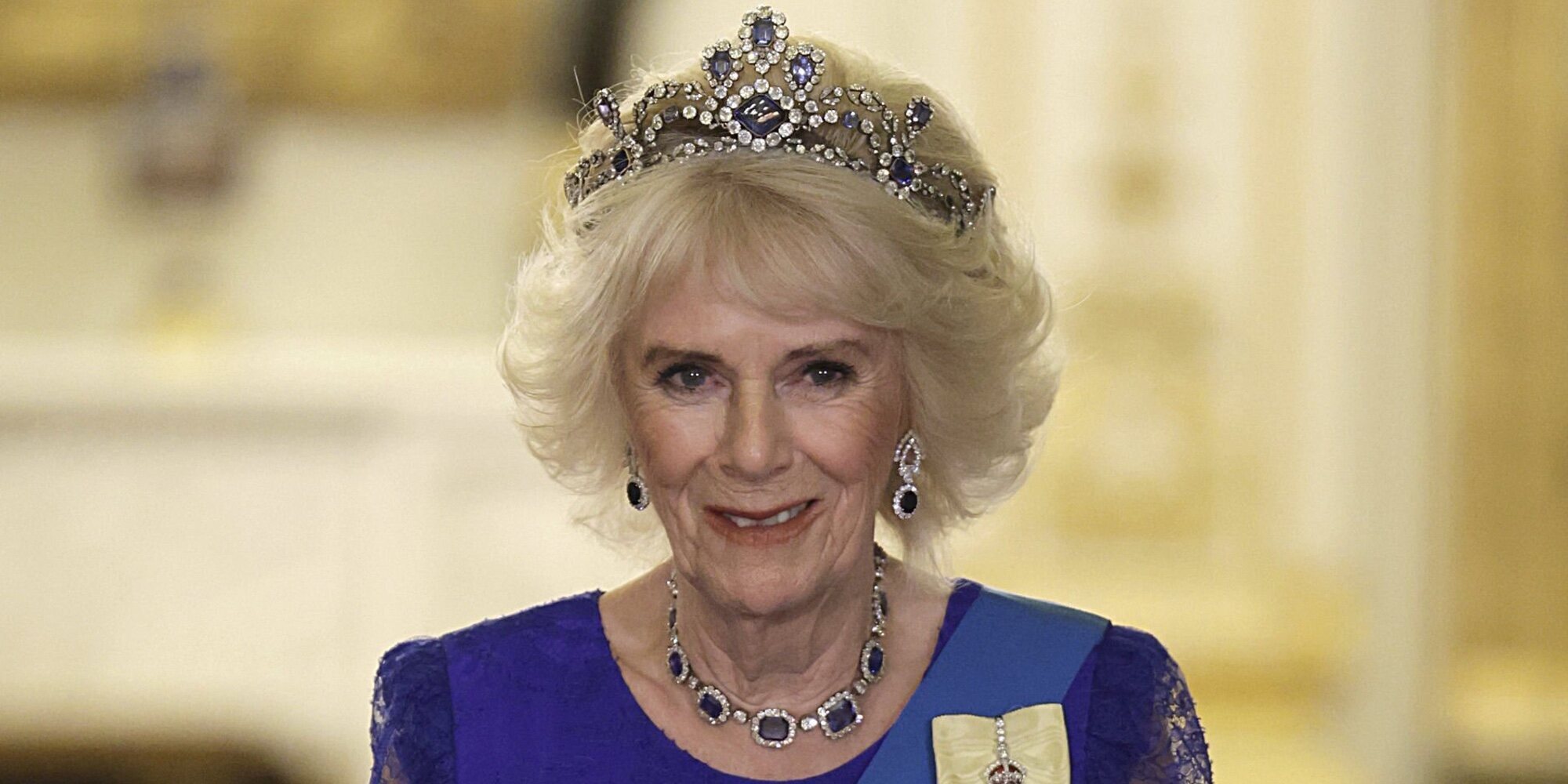 La Reina Camilla ya ha elegido corona y huye de la polémica: Una joya de María de Teck que será modificada