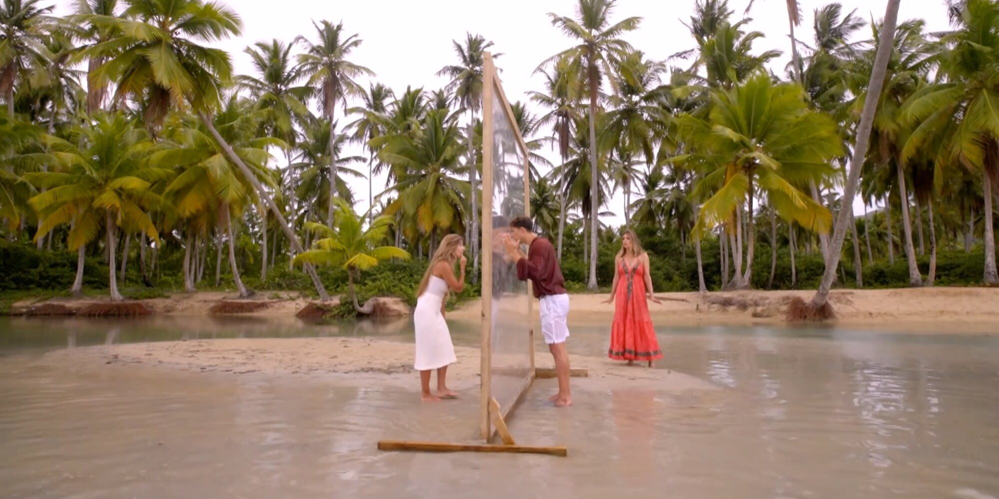 Lydia y Manuel viven un tenso reencuentro en 'La isla de las tentaciones 6': "¿Quieres que me vaya sola?"