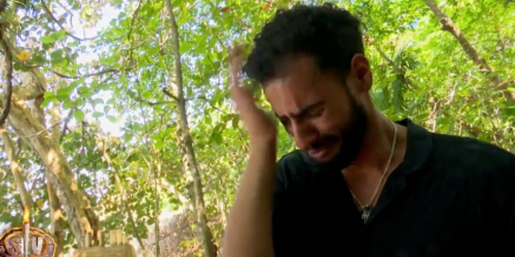 Asraf Beno termina llorando tras discutir con Manuel Cortés y con Katerina haciéndole burla en 'Supervivientes 2023'