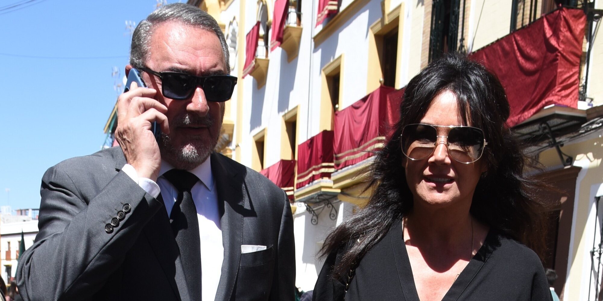 Carlos Herrera reaparece con Pepa Gea en la Semana Santa de Sevilla después de su íntima boda