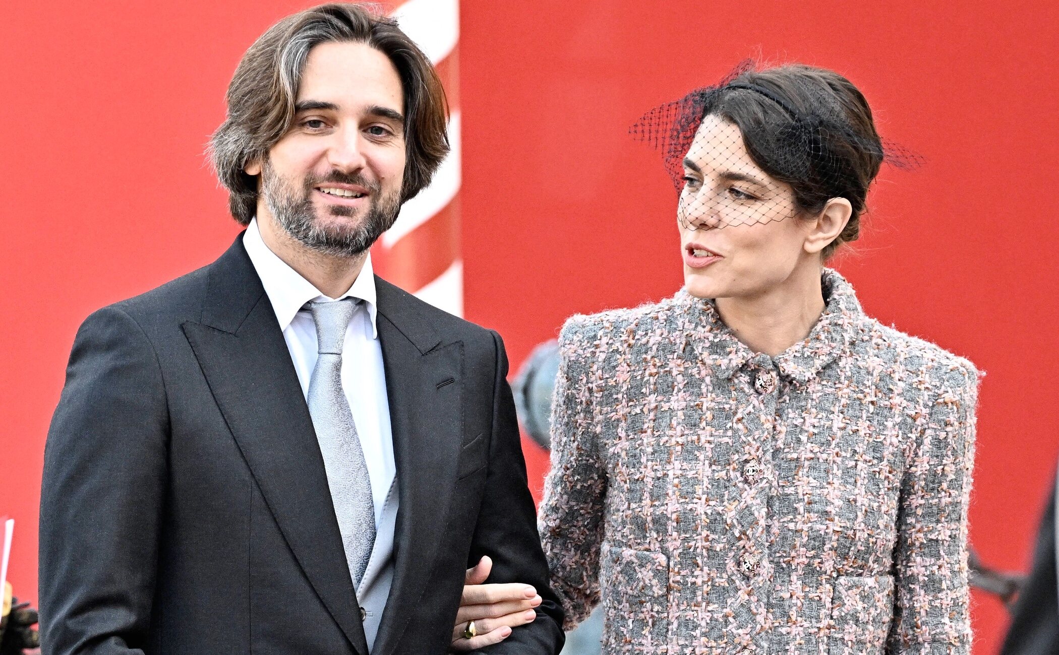 La manera con la que Dimitri Rassam ha negado que espere su tercer hijo con Carlota Casiraghi