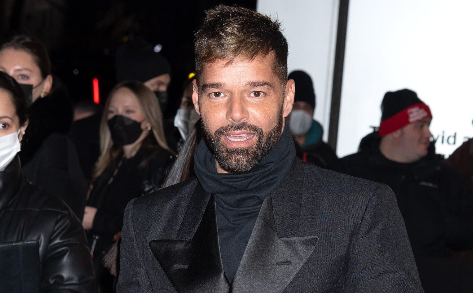 El sobrino de Ricky Martin le exige nuevamente 10 millones de dólares por "conducta sexual no consensuada"