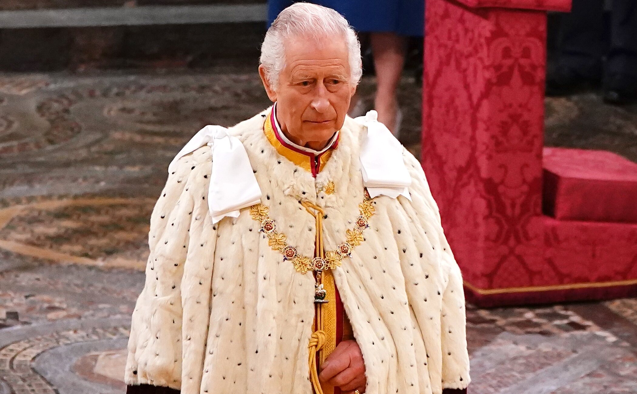 El Rey Carlos III tenía motivos para quejarse en su Coronación y los culpables fueron sus nietos