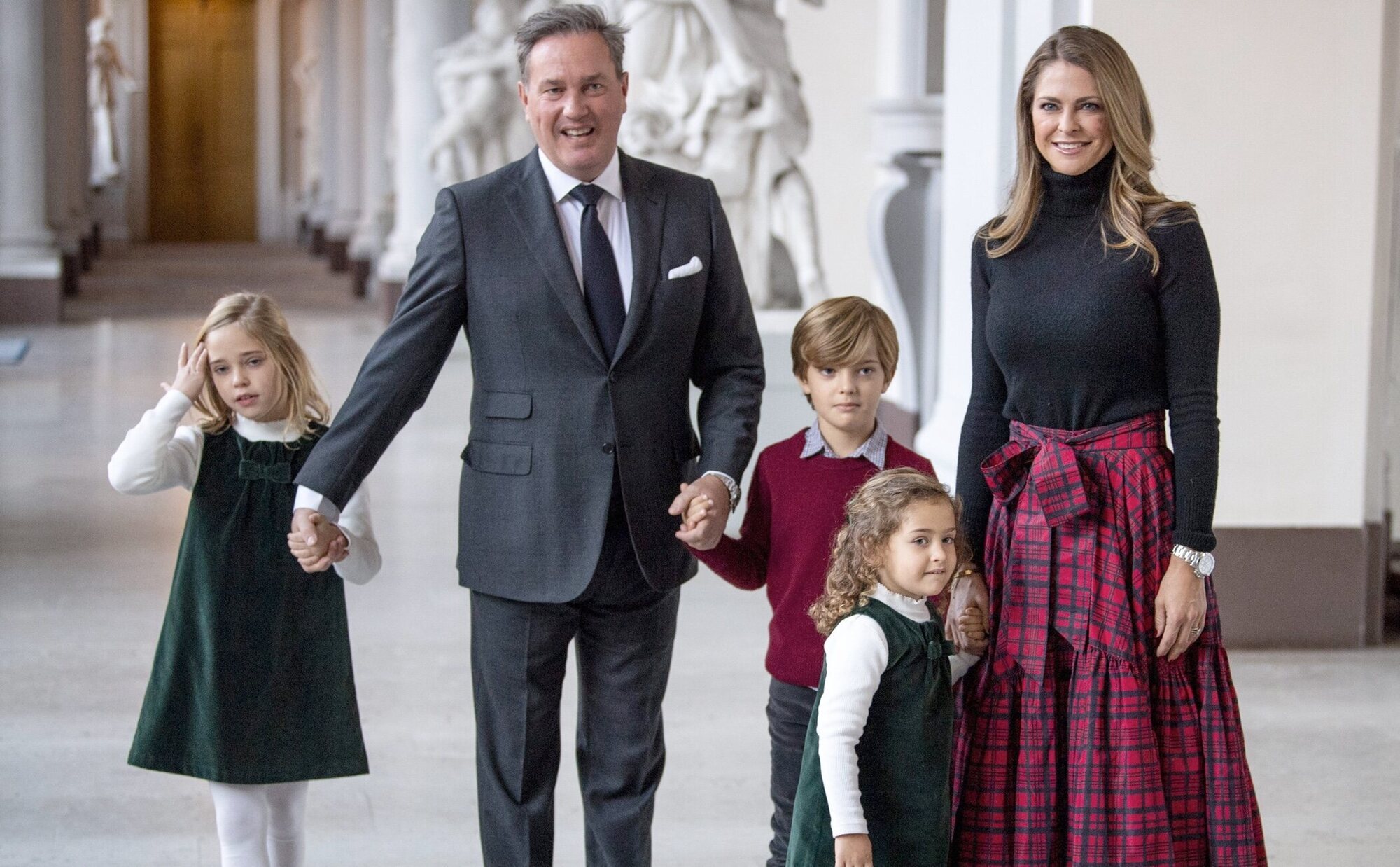 El regreso de Magdalena de Suecia y Chris O'Neill con sus hijos a Suecia para una celebración muy especial