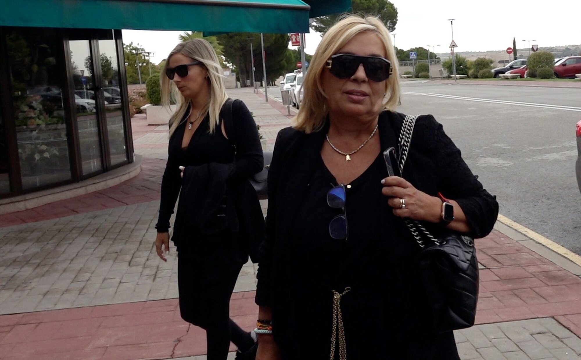 La familia de María Teresa Campos le da un emocionado último adiós en la intimidad