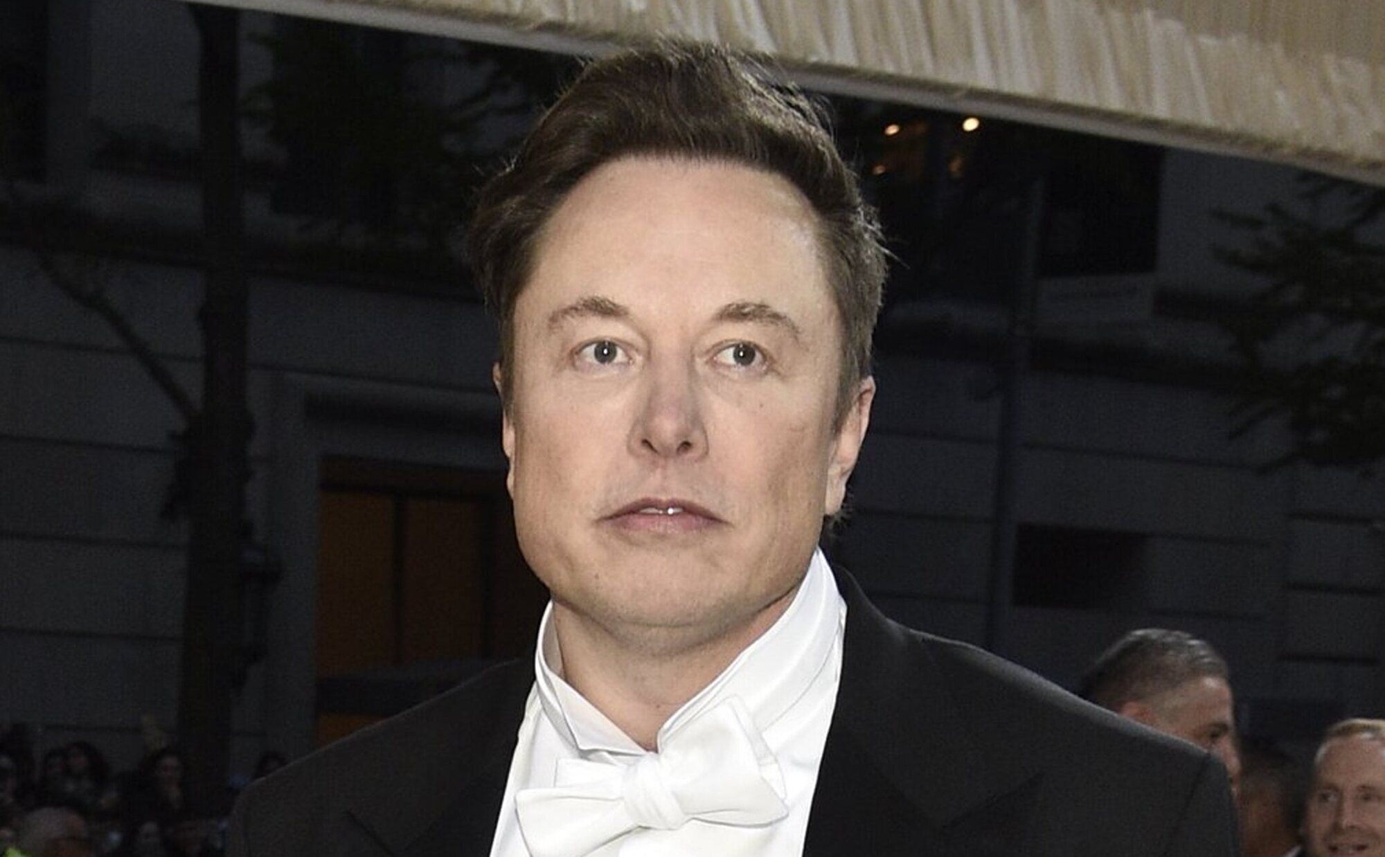 Elon Musk ha sido padre de undécimo hijo, el tercero con Grimes