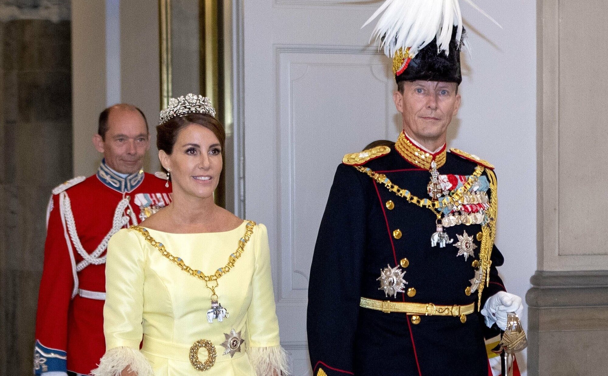 Joaquín de Dinamarca estará solo en la abdicación de la Reina Margarita: Marie de Dinamarca se quedará en EEUU