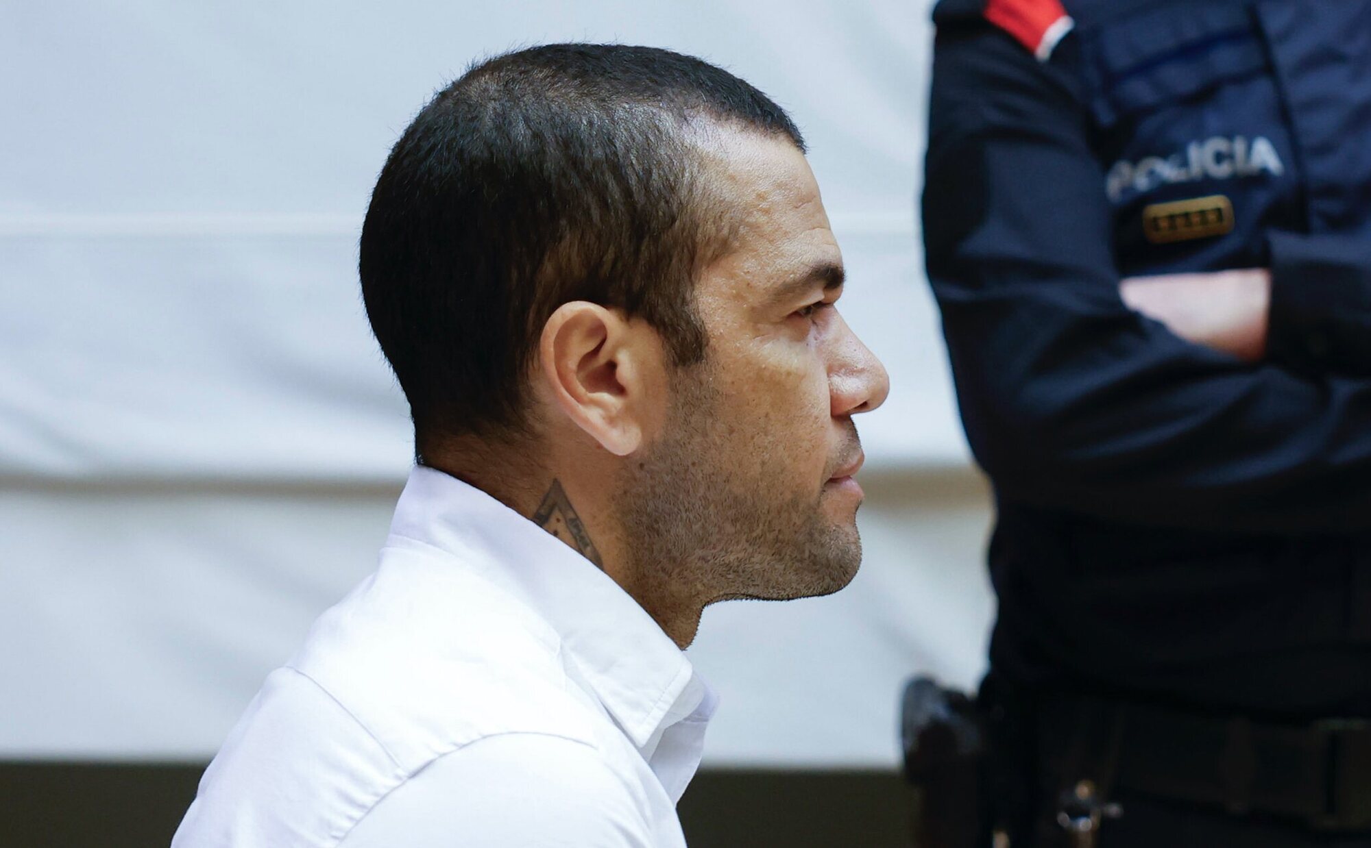 La defensa de Alves solicita anular el juicio por el "juicio paralelo en los medios" que vulneran su presunción de inocencia