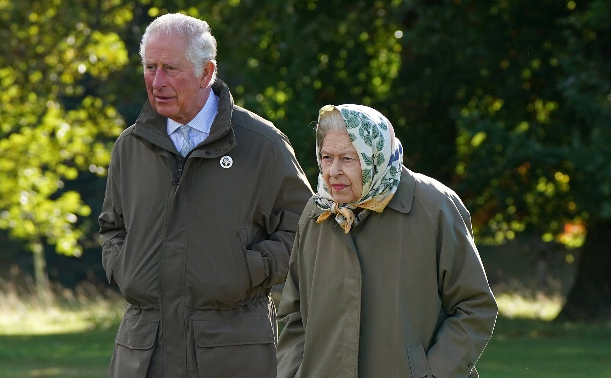 El Rey Carlos III recuerda a su madre, la Reina Isabel II, con una tierna imagen