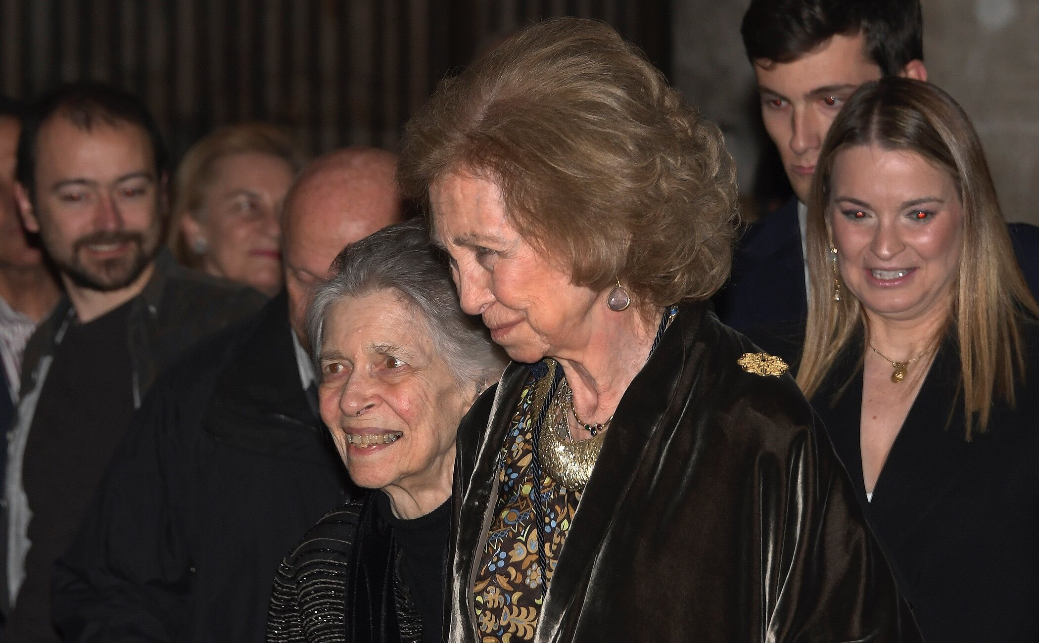La Reina Sofía acude al concierto benéfico en Mallorca junto a su hermana, la Princesa Irene de Grecia
