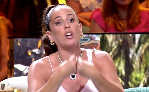 Anabel Pantoja contesta a su ex Omar Sánchez y le lanza una pulla en directo en el plató de 'SV 2024'