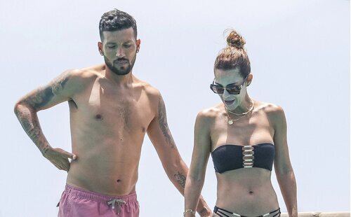 Tamara Gorro y Ezequiel Garay, la expareja que se va de vacaciones a Ibiza con sus hijos