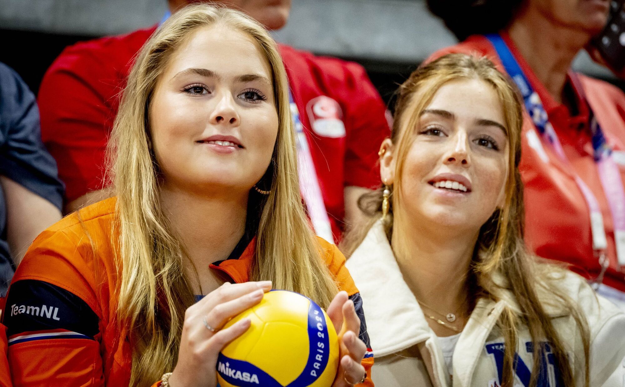 Amalia y Alexia de Holanda siguieron los pasos de Leonor y Sofía en los Juegos Olímpicos de París 2024, aunque con diferencias