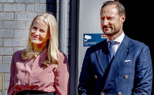 Los amigos de Marius Borg Høiby robaron objetos de valor de Haakon y Mette-Marit de Noruega y grabaron vídeos en Skaugum