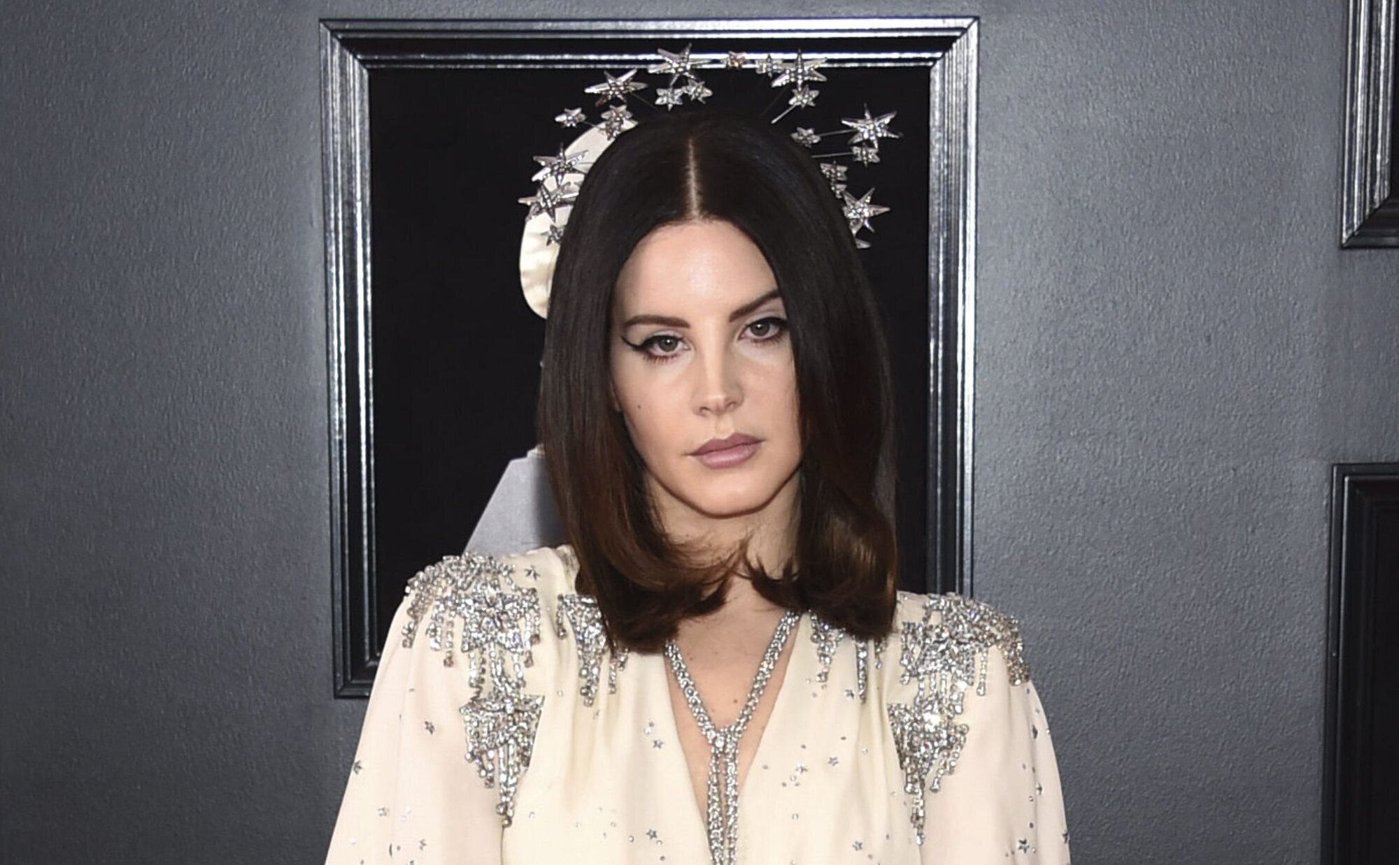 Lana del Rey se casa con el guía turístico de caimanes Jeremy Dufrene en un lugar peculiar