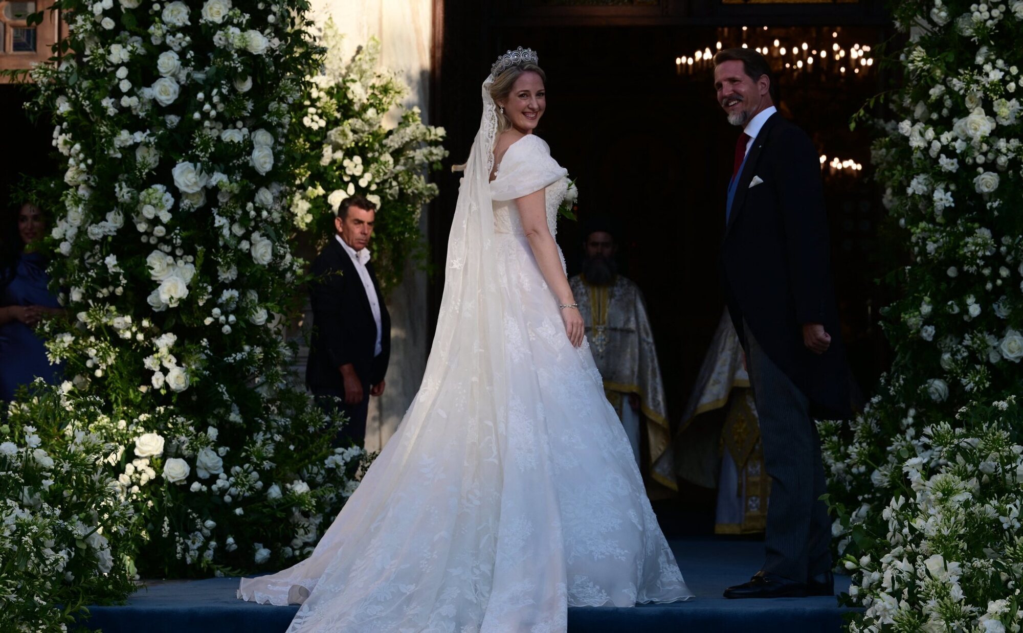 La boda de Theodora de Grecia y Matthew Kumar: cumbre royal, emoción y un look con mucha historia