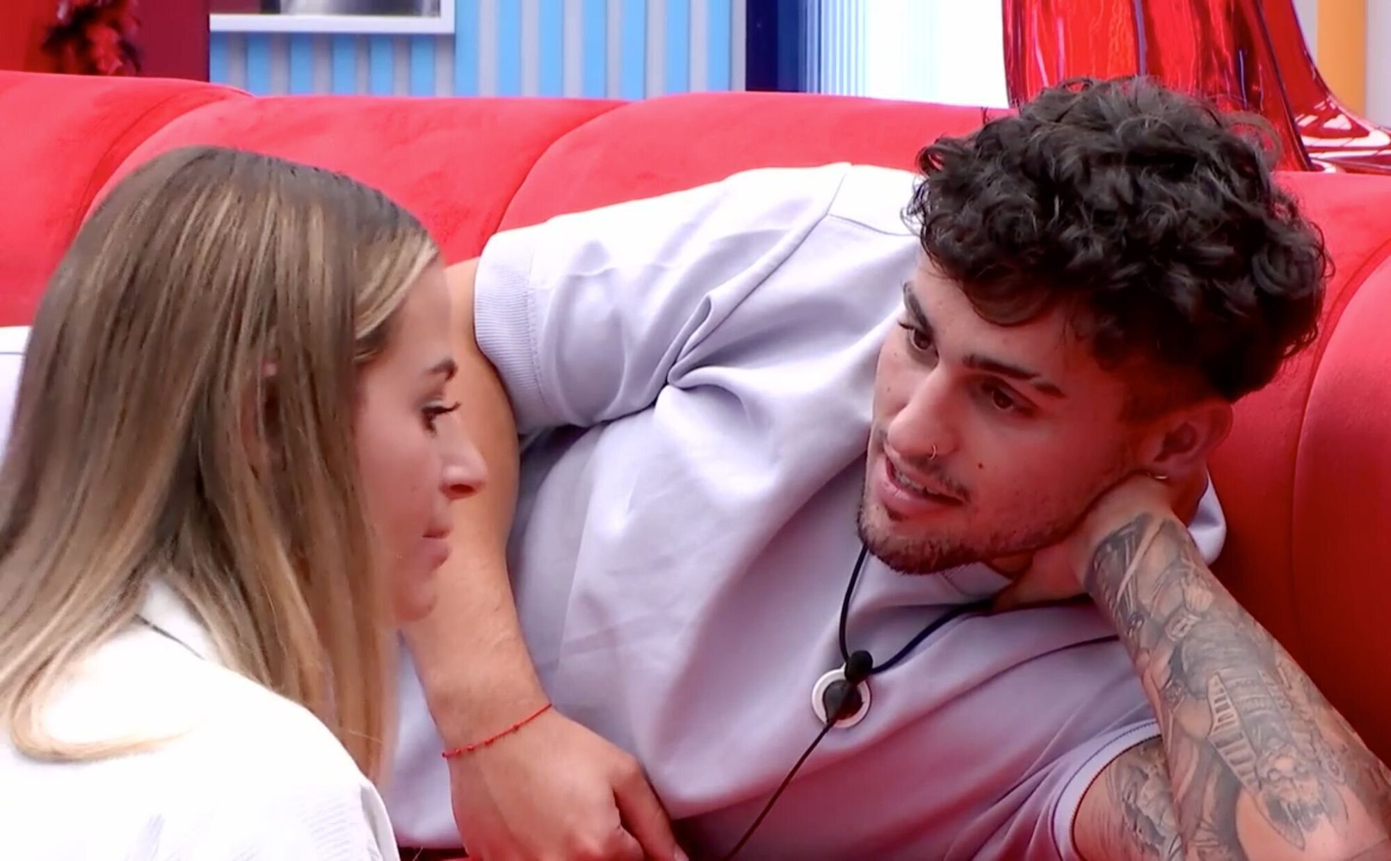 'Gran Hermano 2024': Aumenta la tensión entre Laura y Manu Vulcan con su distanciamiento: "El beso te lo hubiera dado antes"