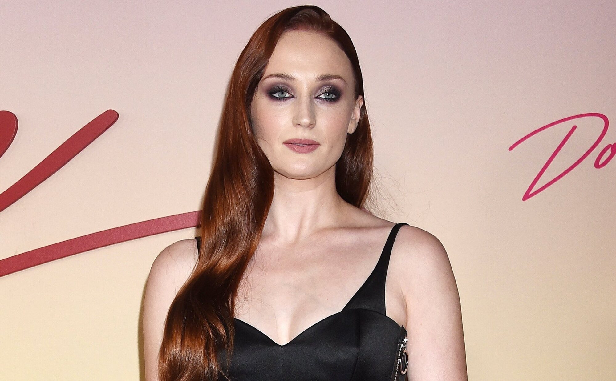 Sophie Turner, en su mejor momento tras el divorcio de Joe Jonas: de vuelta a Reino Unido y enamorada de Peregrine Pearson