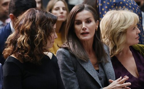 María Rey, Presidenta de la APM, confiesa cómo fue realmente la actitud de la Reina Letizia con Isabel Díaz Ayuso