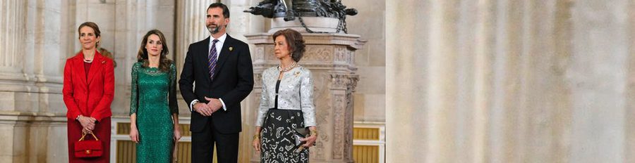 La Reina, los Príncipes Felipe y Letizia y la Infanta Elena ofrecen una cena al COI en el Palacio Real