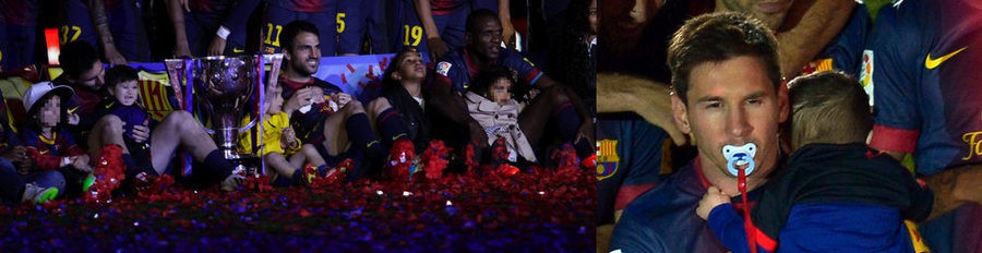 Leo Messi, Cesc Fábregas, Pedro y Andrés Iniesta celebran la Liga 2012 con sus hijos en el Camp Nou