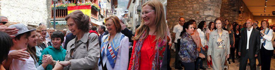 La Reina Sofía se da un baño de masas durante su visita a los valles de Benasque y Arán