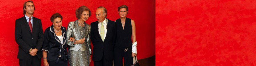 Carlos Zurita recibe un homenaje acompañado de la Reina Sofía, la Infanta Margarita y sus hijos