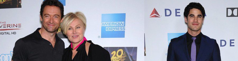 Hugh Jackman celebra su 45 cumpleaños con una gala benéfica junto a Darren Criss y Olivia Munn