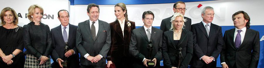 La Infanta Elena preside la IV Edición de los Premios Alfonso Ussía junto a la Duquesa de Alba y Ana Botella