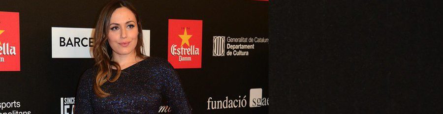 Irene Montalá anuncia sobre una alfombra roja que está embarazada de su primer hijo