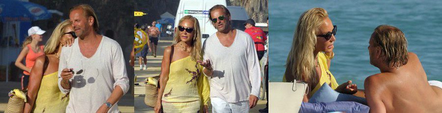Carmen Lomana disfruta de la playa de Marbella con un nuevo acompañante