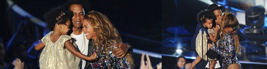 Beyoncé y Jay Z se muestran muy enamorados junto a su hija Blue Ivy Carter en los MTV VMA 2014