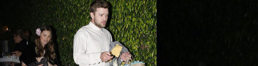 Jessica Biel presume de embarazo junto a Justin Timberlake en la fiesta de su 33 cumpleaños