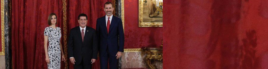 Los Reyes Felipe y Letizia, juntos pero no revueltos tras su agridulce cumbre de 'royals'