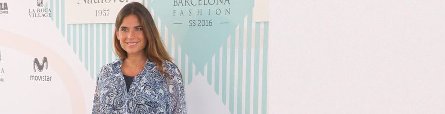 Lourdes Montes se olvida del calor y de su avanzado embarazo para disfrutar de la 080 Barcelona Fashion