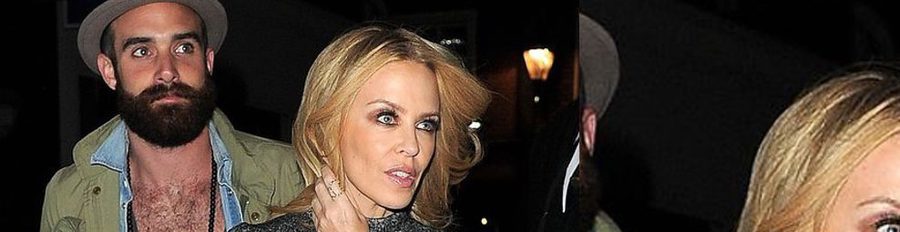 Kylie Minogue se compromete con el actor Joshua Sasse y presume de anillo de diamantes