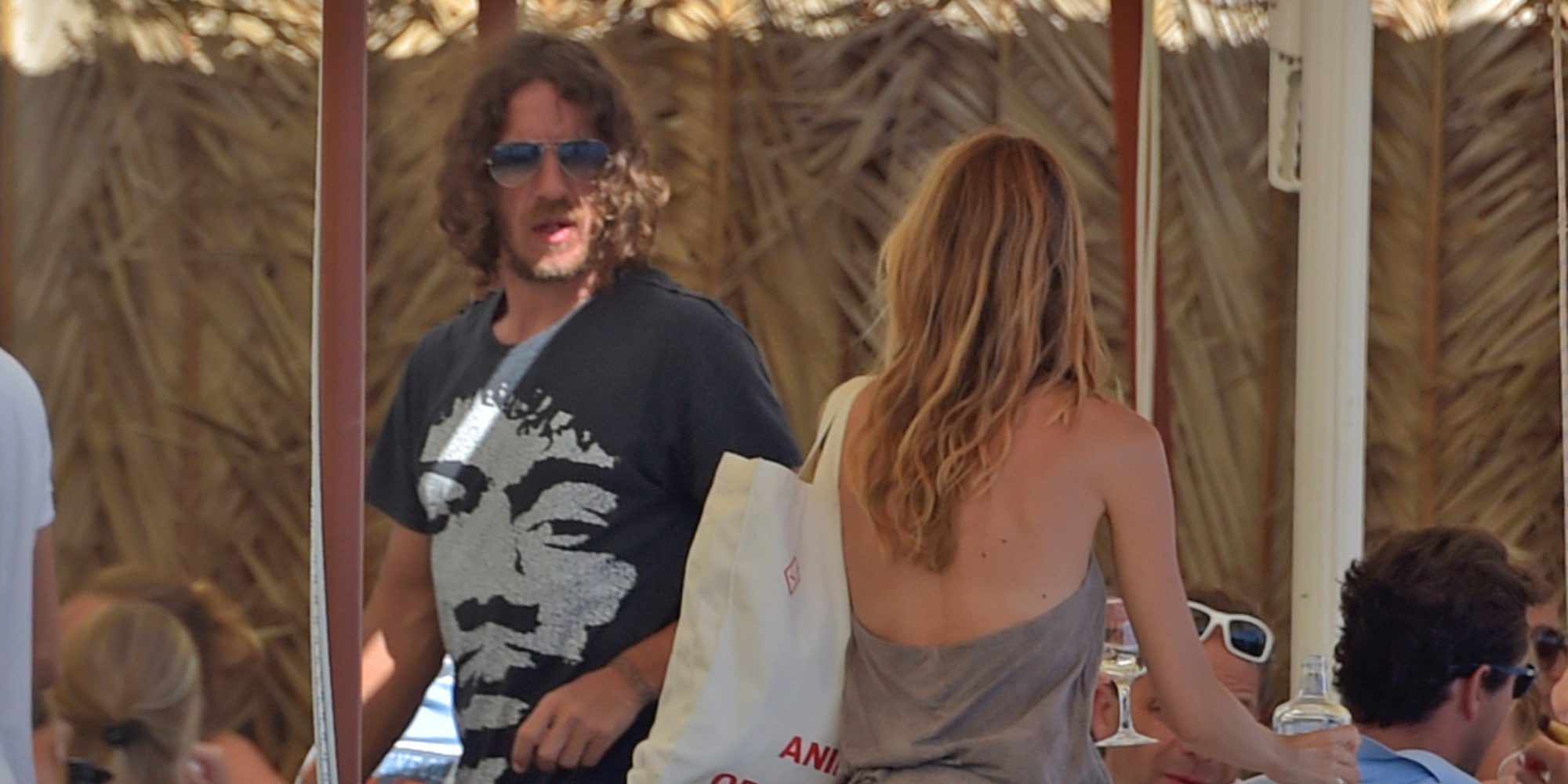 Carles Puyol y Vanesa Lorenzo se unen a la lista de famosos que disfrutan de las vacaciones de verano en Ibiza
