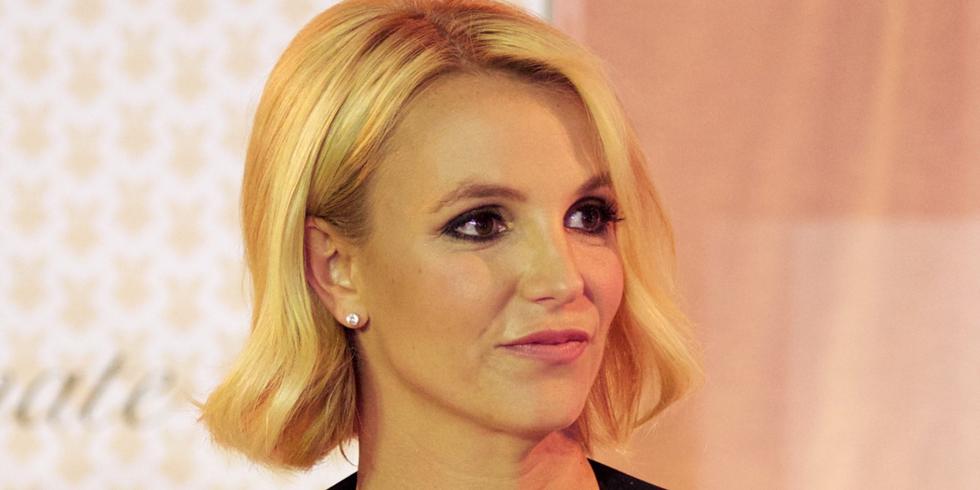 Britney Spears estrena su nueva canción 'Clumsy' de su nuevo álbum 'Glory'