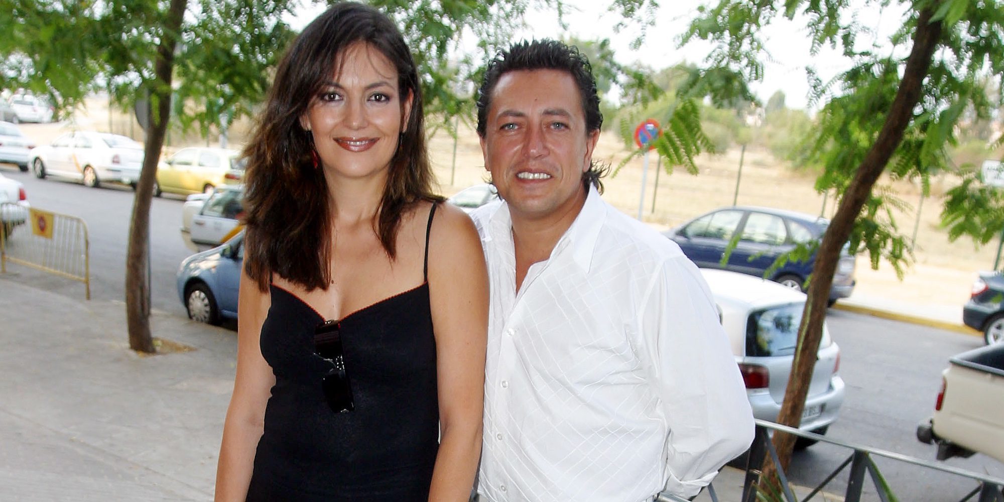 Diez años después de su turbulento divorcio, Lely Céspedes y Ernesto Neyra pillados juntos en Huelva