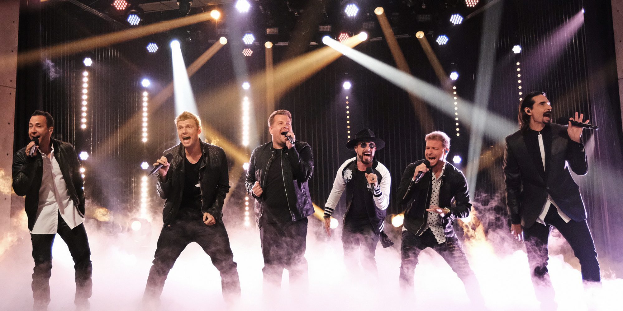 James Corden actúa junto a los Backstreet Boys en 'The Late Late Show'