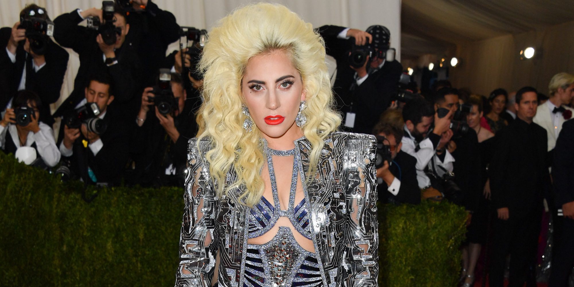 Lady Gaga confirma por fin que actuará en el intermedio de la Super Bowl 2017