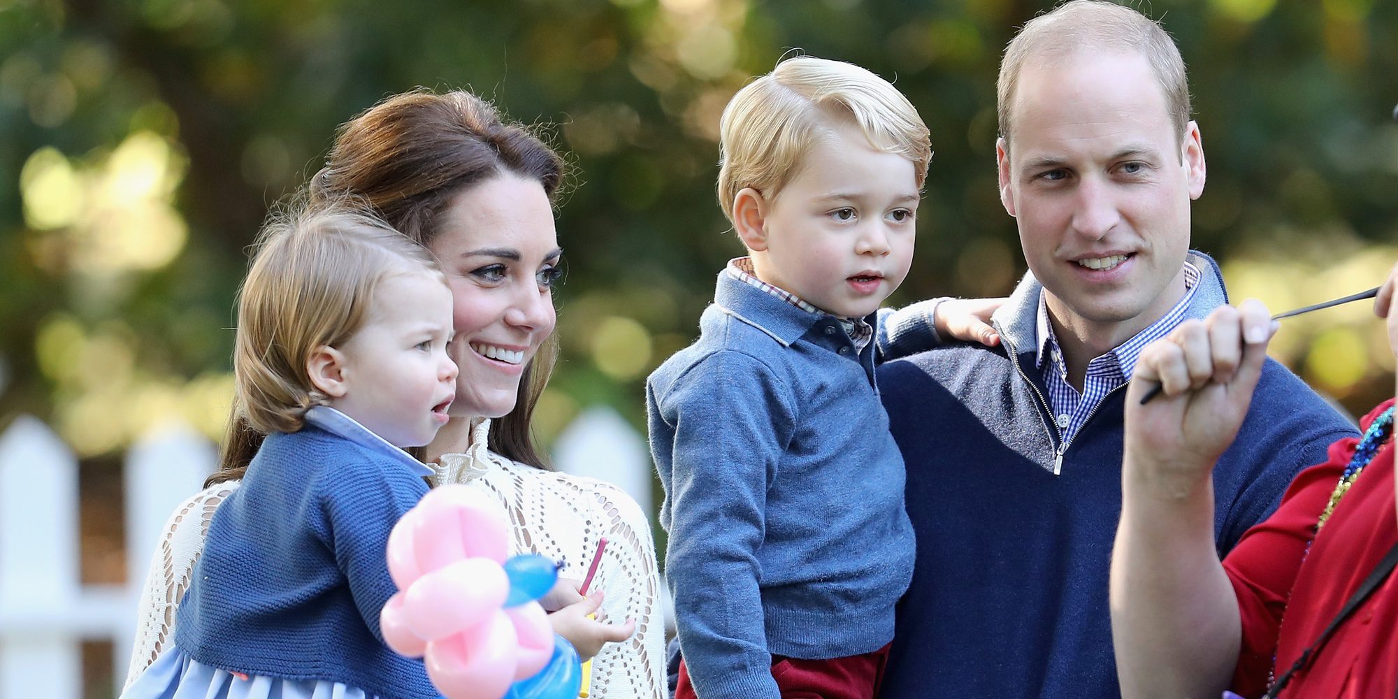 Los Príncipes Jorge y Carlota, dos niños adorables en una fiesta infantil en Canadá